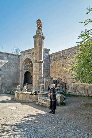 タテヴ修道院 Tatev Monastery ガヴァザン