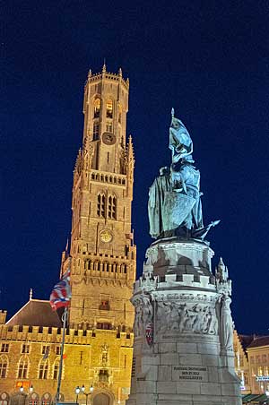 ブルージュ（ブリュージュ） Bruges Brugge　夜のマルクト広場