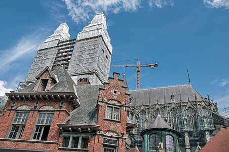 トゥルネー大聖堂　ベルギー　Tournai