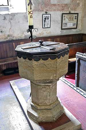 ハーダムの聖ボトルフ教会の洗礼盤,St Botolph's Church, Hardham