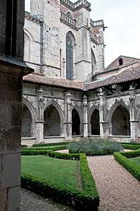 カオールのサン・テティエンヌ大聖堂の回廊　Cathédrale Saint-Étienne de Cahors