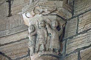 サン・ソヴール教会の柱頭彫刻（フィジャック・フランス）　L’église Saint-Sauveur chapiteaux (Figeac France)