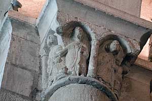 サン・ソヴール教会の柱頭彫刻（フィジャック・フランス）　L’église Saint-Sauveur chapiteaux (Figeac France)