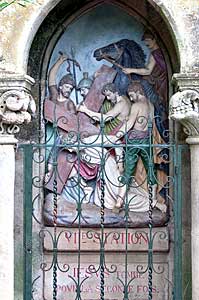 ロカマドゥールのノートルダム聖堂 Sanctuaire Notre Dame de Rocamadour 十字架の道　Chemin de Croix 第7留　イエス、再び倒れる
