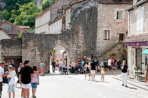 イチジクの門 ロカマドゥールの旧市街（Porte du Figuier） la cité médiévale de Rocamadour 
