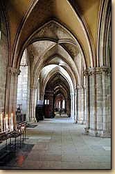 u[W吹@Intérieur de la Cathédrale de Bourges