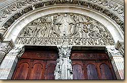 中央扉口のタンパン　オータンのサン・ラザール大聖堂　Le tympan du portail , La cathédrale Saint-Lazare d'Autun