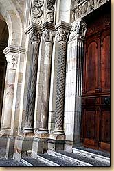 中央扉口　オータンのサン・ラザール大聖堂　La cathédrale Saint-Lazare d'Autun 