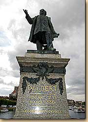 ポール・ベール像　オーセール　Statue de Paul-Bert (Auxerre)