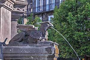 ウルバヌス二世の泉　Fontaine d'Urbain II