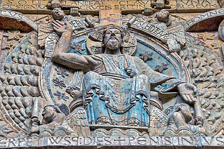Le Christ dans sa mandorle コンクのサント・フォワ教会　Conques