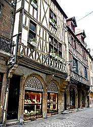 ヴェルリ通りの木骨組みの家　rue Verrerie maisons colombages