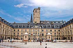 ブルゴーニュ大公宮殿　Palais des Ducs et Etats de Bourgogne