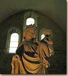 フォントネー修道院の付属教会・聖堂　(L'église abbatiale)