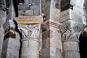 サン・ピエール教会ナルテクスの柱頭彫刻