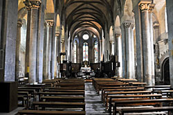 モザックの大修道院付属サン・ピエール教会　Église abbatiale Saint-Pierre et Saint-Caprais de Mozac