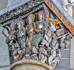 サン・ネクテール　ノートル・ダム教会内陣の柱頭彫刻　フランス・オーヴェルニュ地方ロマネスクの旅　Notre-Dame-du-Mont-Cornadore de Saint-Nectaire
