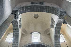 サン・ネクテールのノートル・ダム教会　翼廊の天井