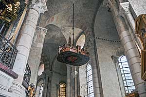 サン・セルナンバジリカ聖堂の周歩廊　トゥールーズ　フランス　Le déambulatoire de la Basilique Saint-Sernin de Toulouse　