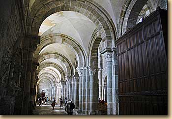 南側廊の柱頭彫刻　Les chapiteaux de la nef sud