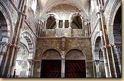 サント・マドレーヌ教会 （ヴェズレー）,Basilique Ste-Madeleine de Vézelay,Benedictine Abbey Church of Sante-Marie-Madeleine