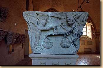 ヴェズレー　サント・マドレーヌ・バジリカ聖堂の彫刻展示室　ヴィオレ・ル・デュック博物館　Le Musée de l’œuvre Viollet-le-Duc, Basilique Ste-Madeleine de Vézelay 