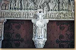 Le portail central du narthex サント・マドレーヌ・バジリカ聖堂ナルテックス中央扉口のタンパン （ヴェズレー）,Basilique Ste-Madeleine de Vézelay,Benedictine Abbey Church of Sante-Marie-Madeleine