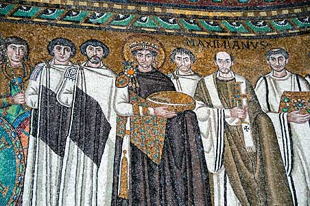 ラヴェンナ　サン・ヴィターレ聖堂　ユスティニアヌス1世と随臣