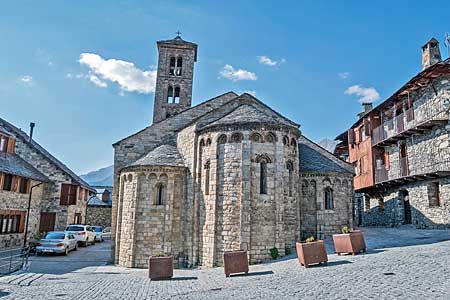 サンタ・マリア・デ・タウイ教会  Santa Maria de Taüll