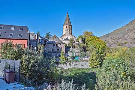 サラルドゥーのサン・アンドレウ教会　Sant Andreu de Salardú