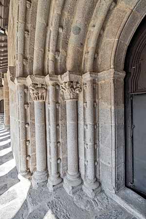 サンタ・マリア大聖堂　ウルヘル　ウルジェイ　Catedral de Santa Maria d'Urgell