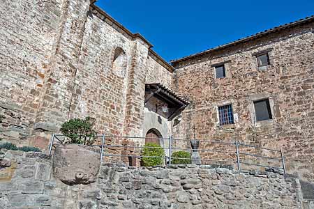 スペイン・カタルーニャ・オリウスのサン・エステベ教会