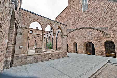 サン・ビセンス・デ・力ルドナ教会 Sant Vicenç de Cardona