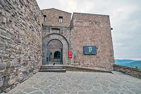 カルドナ城の入口